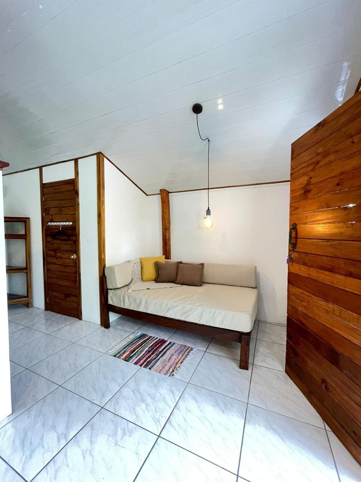Cuatro Vientos Lodge & Apartments - Mal Pais, Costa Rica Playa Santa Teresa  Værelse billede