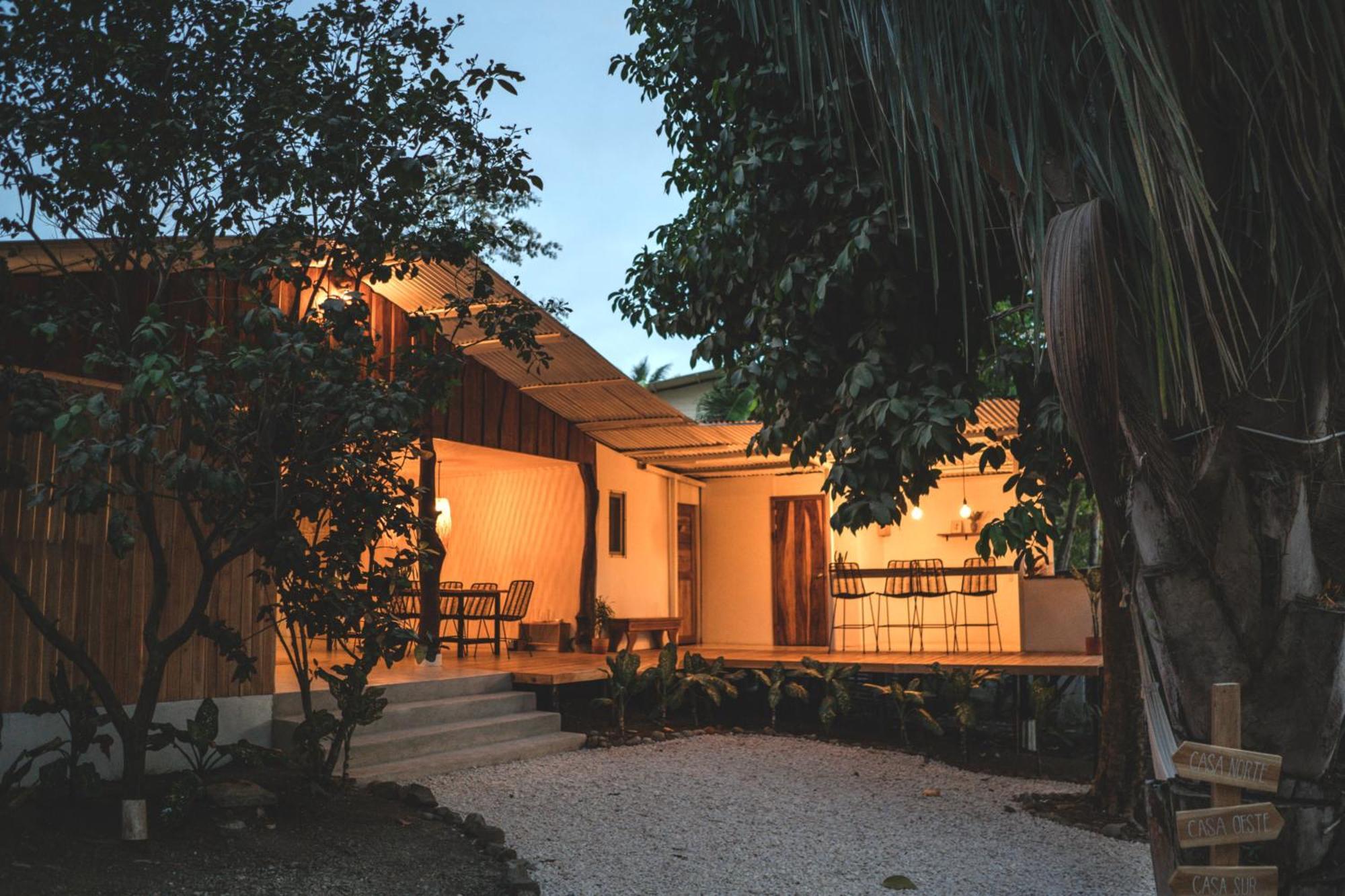 Cuatro Vientos Lodge & Apartments - Mal Pais, Costa Rica Playa Santa Teresa  Eksteriør billede